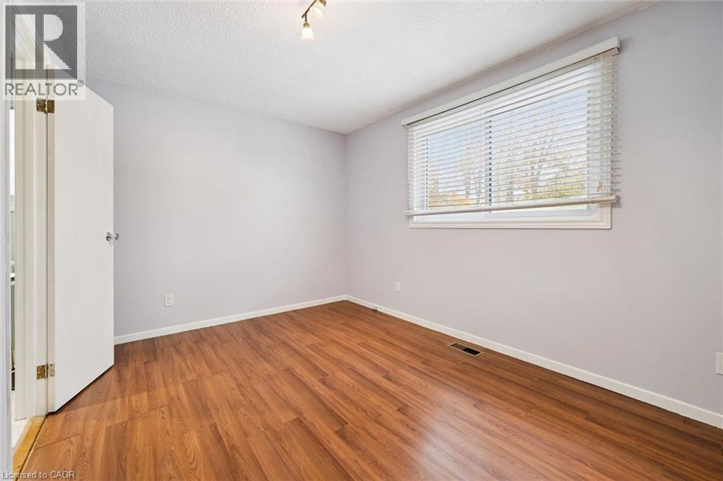 212 Heritage Drive, Kitchener, Ontario  N2B 3J6 - Photo 18 - 40869337