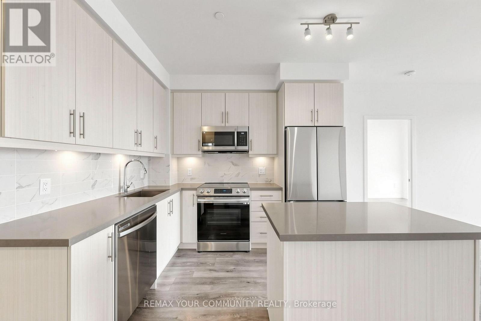 2106 - 105 Oneida Crescent, Richmond Hill, Ontario  L4B 0H6 - Photo 12 - N14093124
