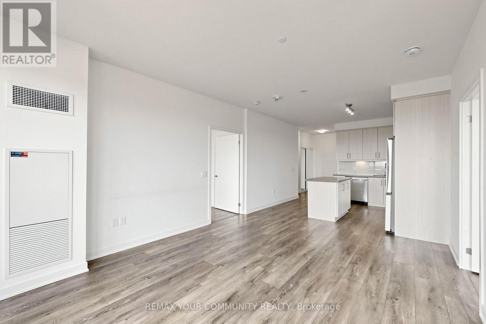2106 - 105 Oneida Crescent, Richmond Hill, Ontario  L4B 0H6 - Photo 5 - N14093124