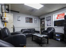 1000 WESTON ROAD, Toronto, Ontario