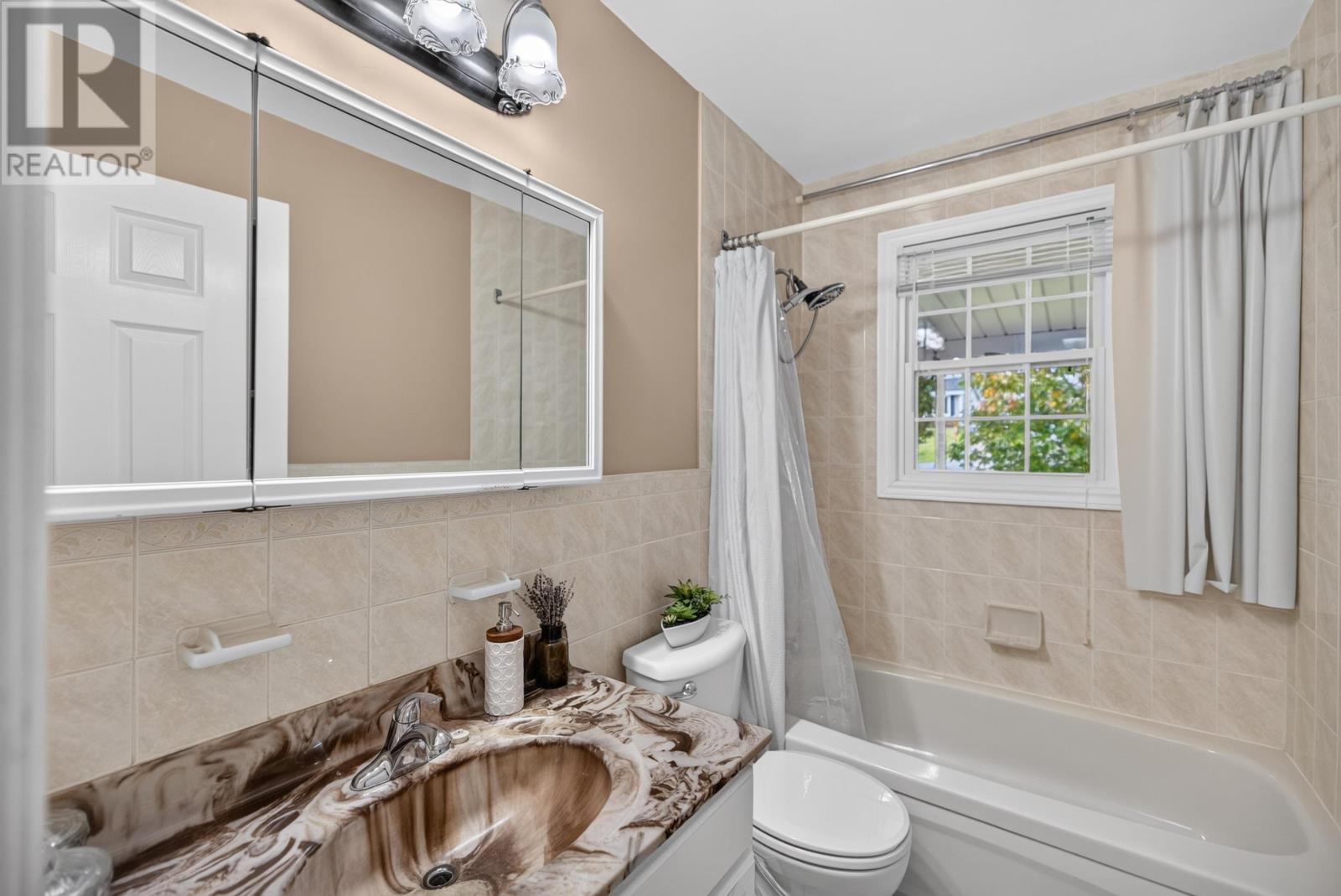 17 Towerwood Drive, Stratford, Prince Edward Island  C1B 1J5 - Photo 26 - 202625723