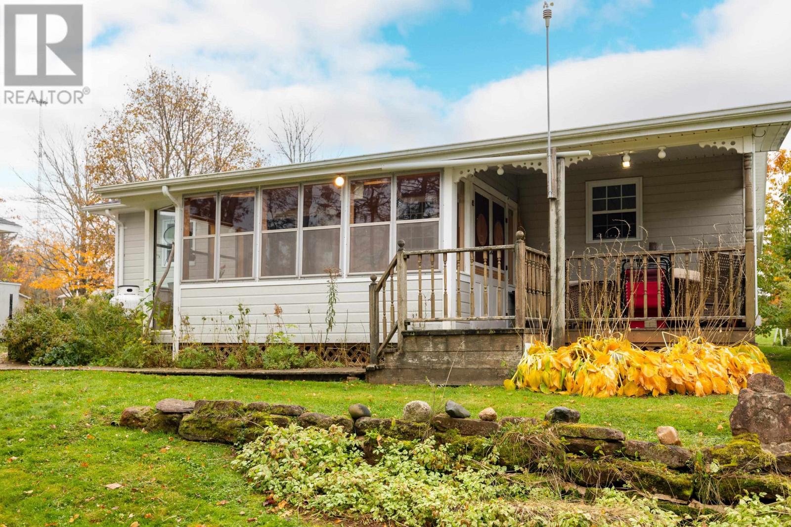 17 Towerwood Drive, Stratford, Prince Edward Island  C1B 1J5 - Photo 41 - 202625723