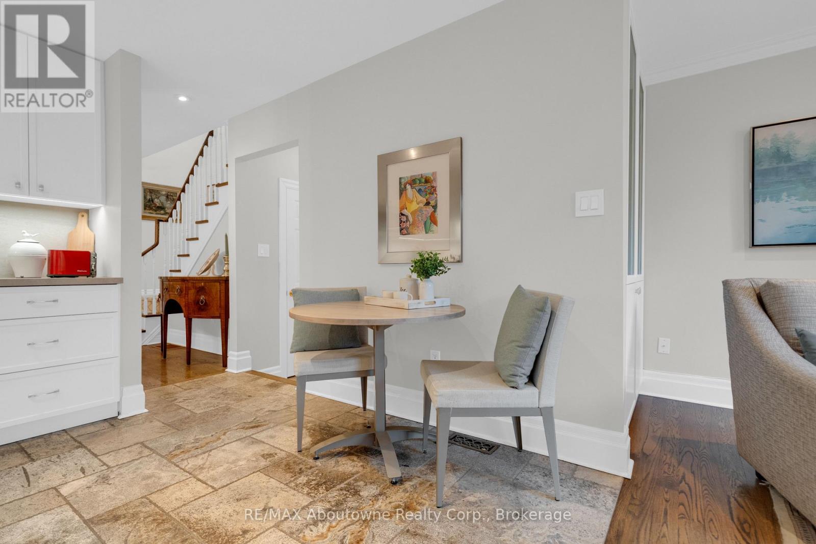 2403 Marine Drive, Oakville, Ontario  L6L 1C6 - Photo 24 - W14109784