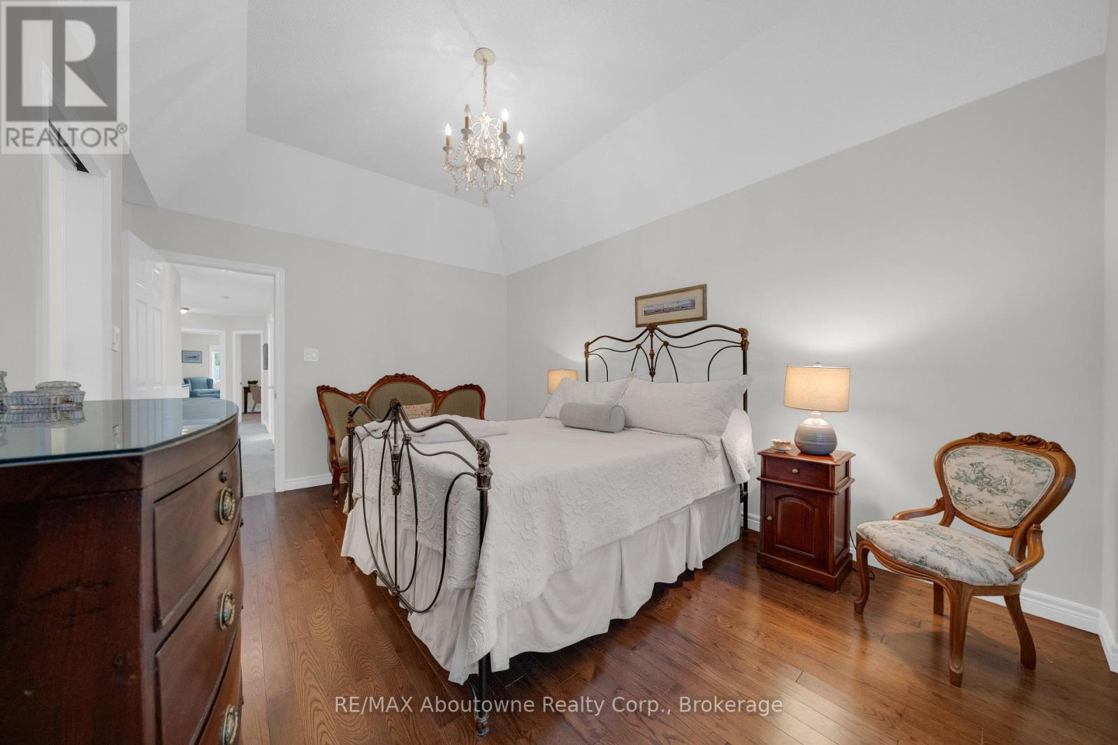 2403 Marine Drive, Oakville, Ontario  L6L 1C6 - Photo 36 - W14109784