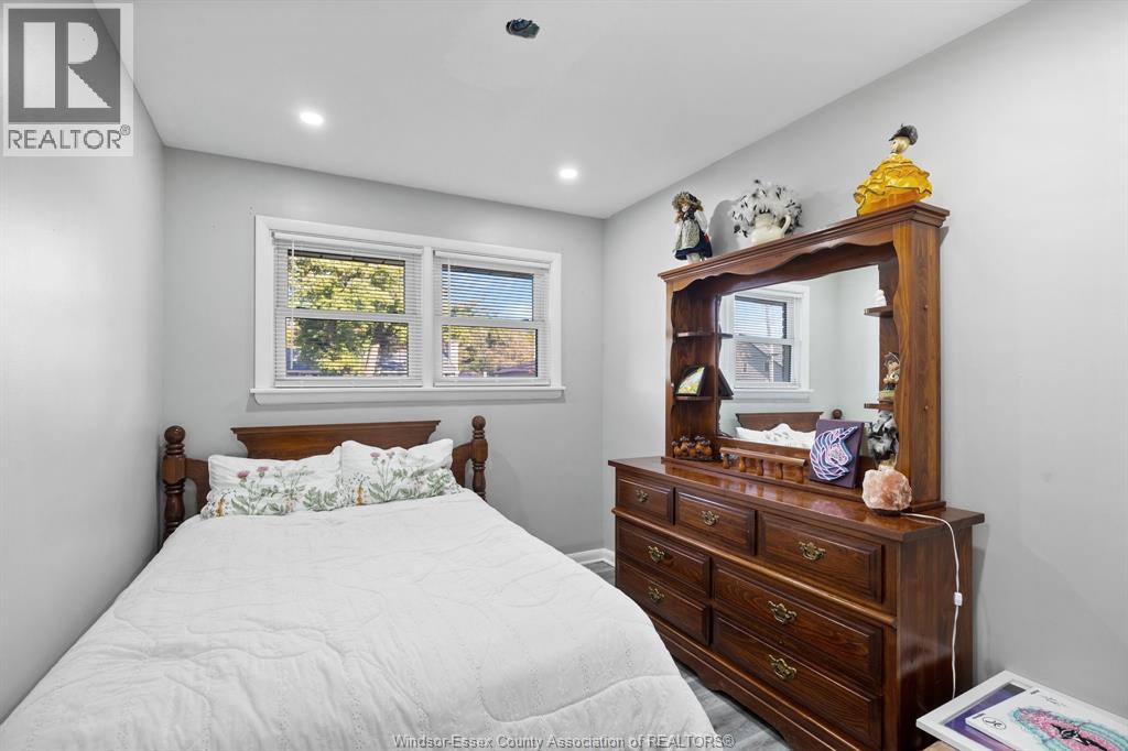 2417 Dandurand, Windsor, Ontario  N9E 2E1 - Photo 12 - 26026061