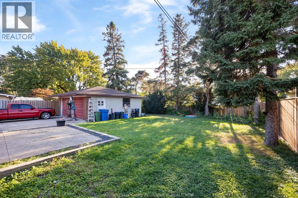 2417 Dandurand, Windsor, Ontario  N9E 2E1 - Photo 24 - 26026061
