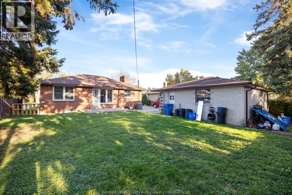 2417 Dandurand, Windsor, Ontario  N9E 2E1 - Photo 25 - 26026061
