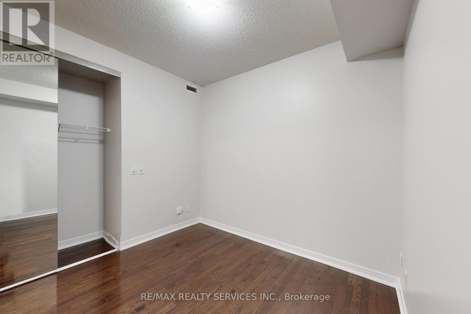1009 - 770 Bay Street, Toronto (Bay Street Corridor), Ontario  M5G 0A6 - Photo 20 - C14109808