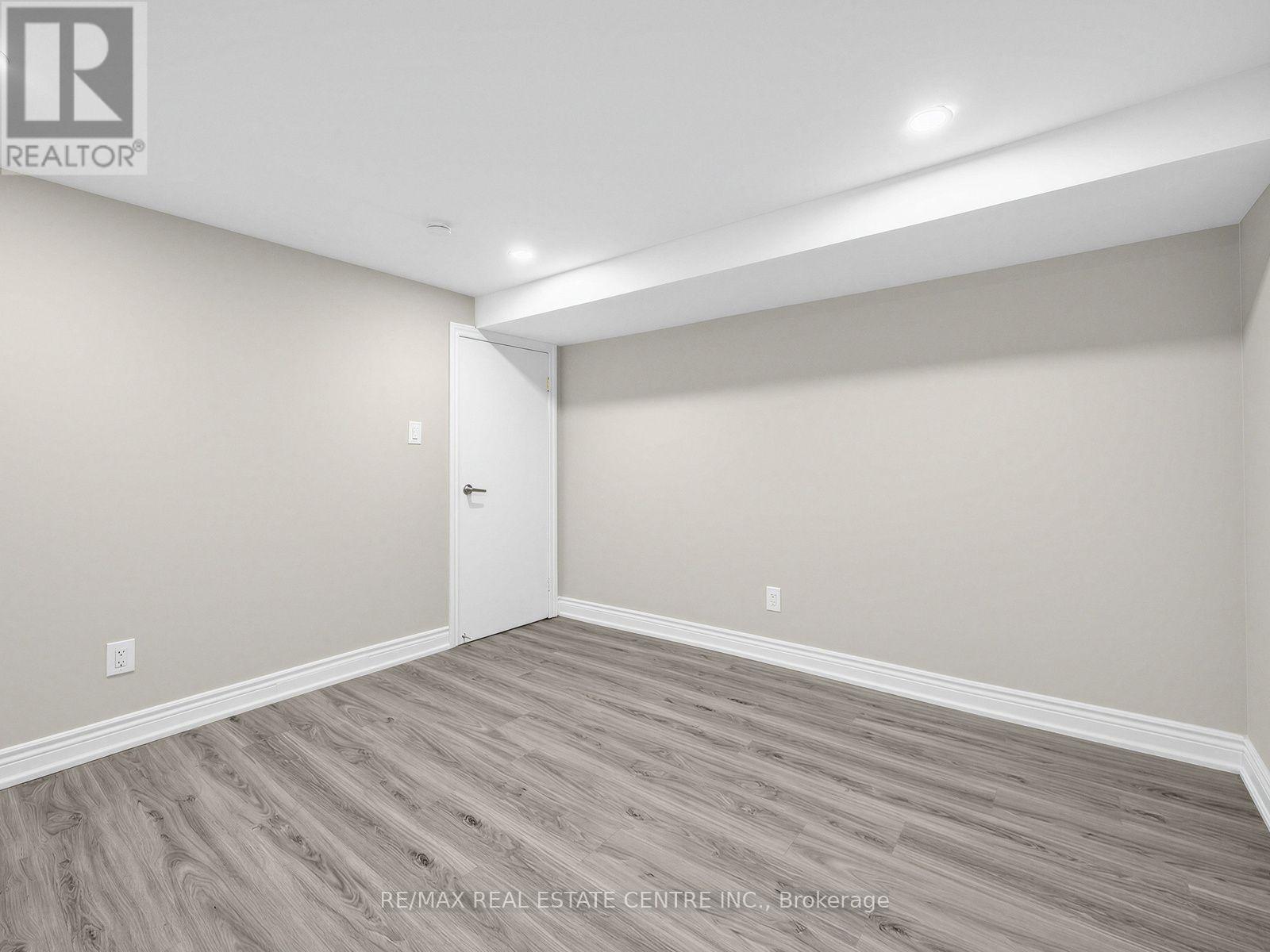 Lower - 14 Flora Drive, Toronto, Ontario  M1P 1A3 - Photo 13 - E14109782