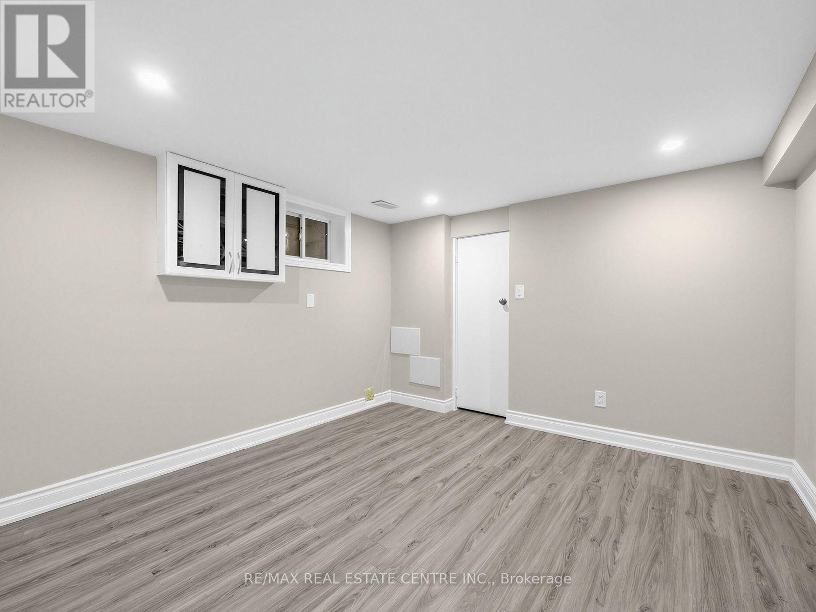 Lower - 14 Flora Drive, Toronto, Ontario  M1P 1A3 - Photo 16 - E14109782