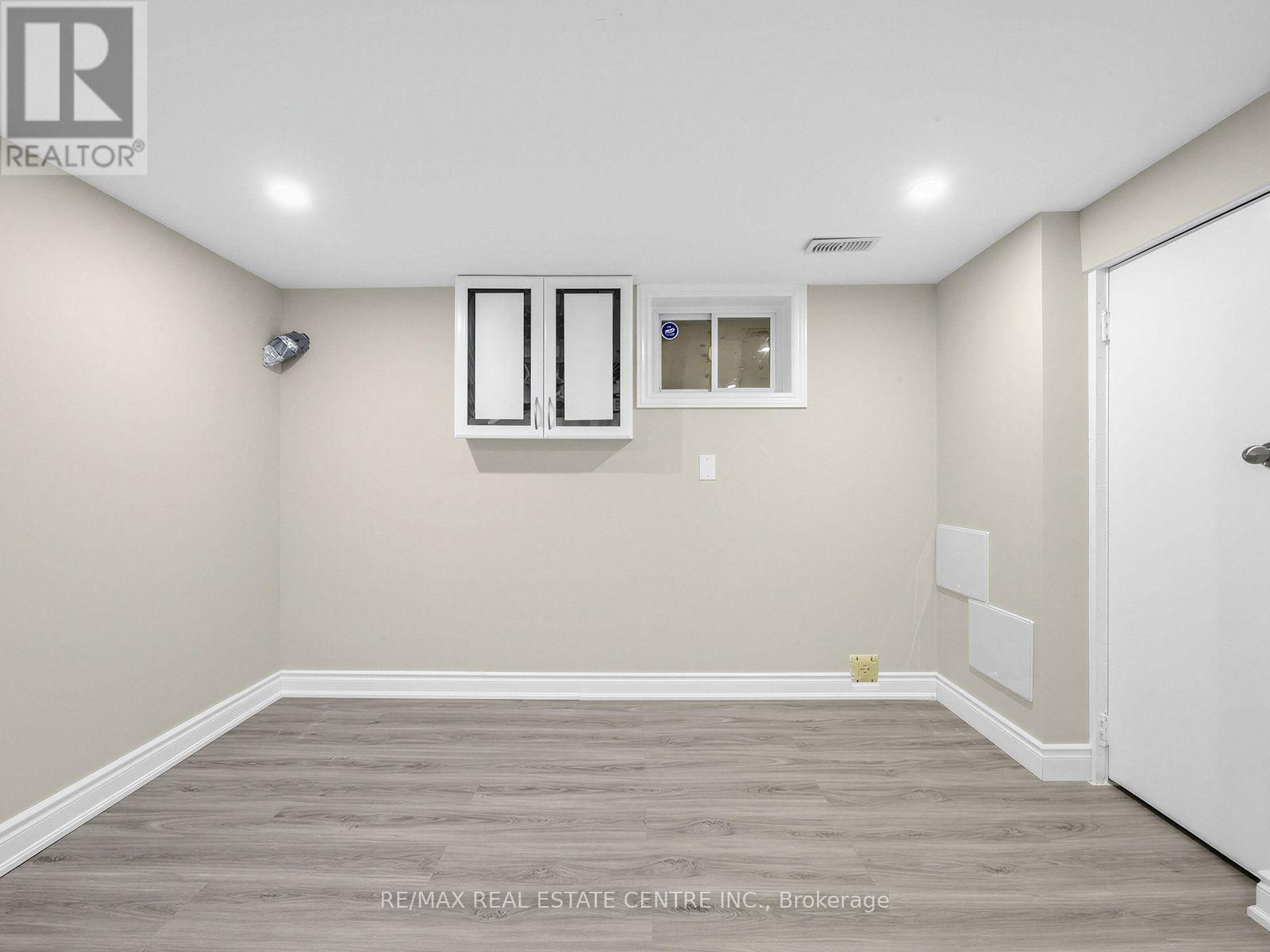 Lower - 14 Flora Drive, Toronto, Ontario  M1P 1A3 - Photo 17 - E14109782
