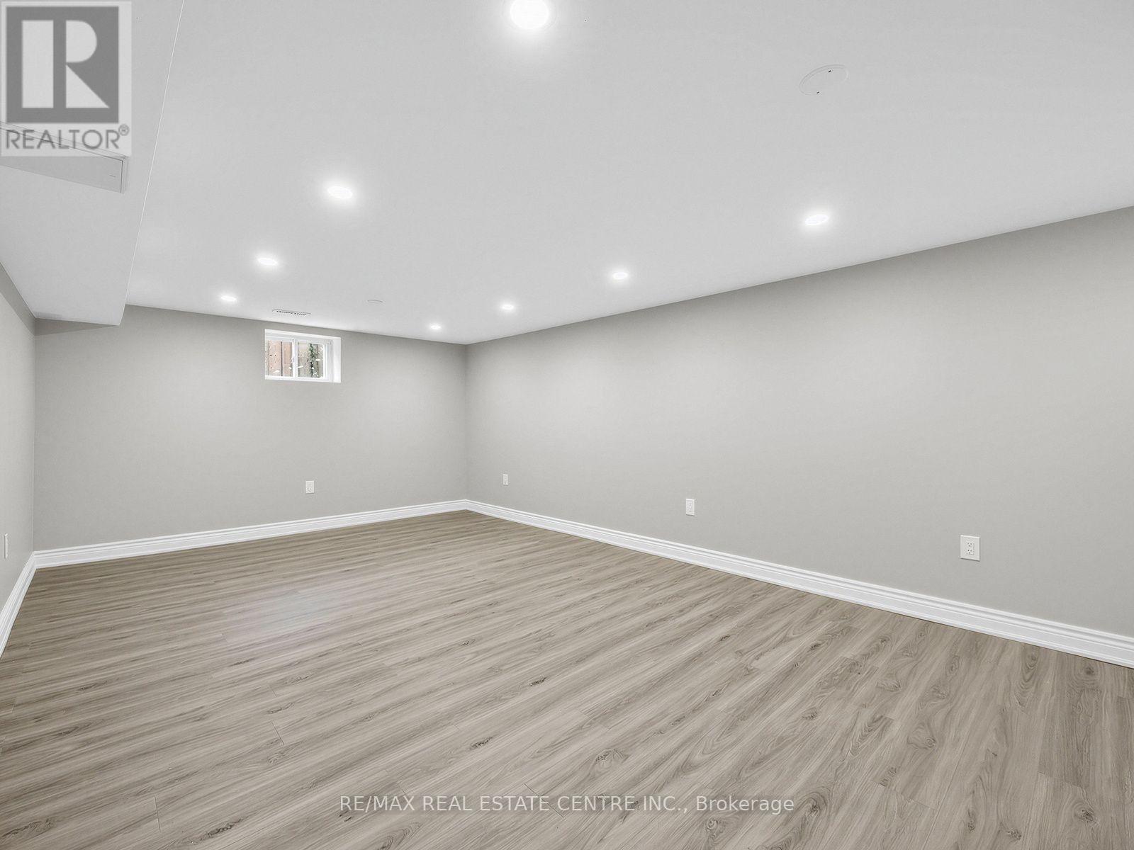 Lower - 14 Flora Drive, Toronto, Ontario  M1P 1A3 - Photo 4 - E14109782