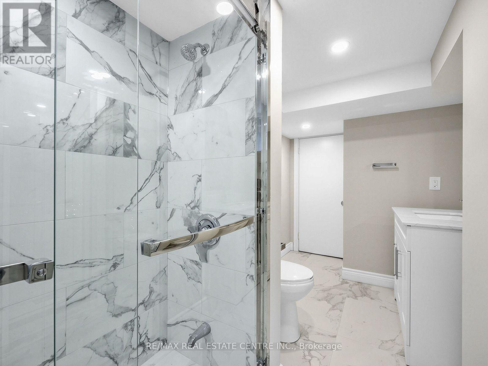 Lower - 14 Flora Drive, Toronto, Ontario  M1P 1A3 - Photo 6 - E14109782