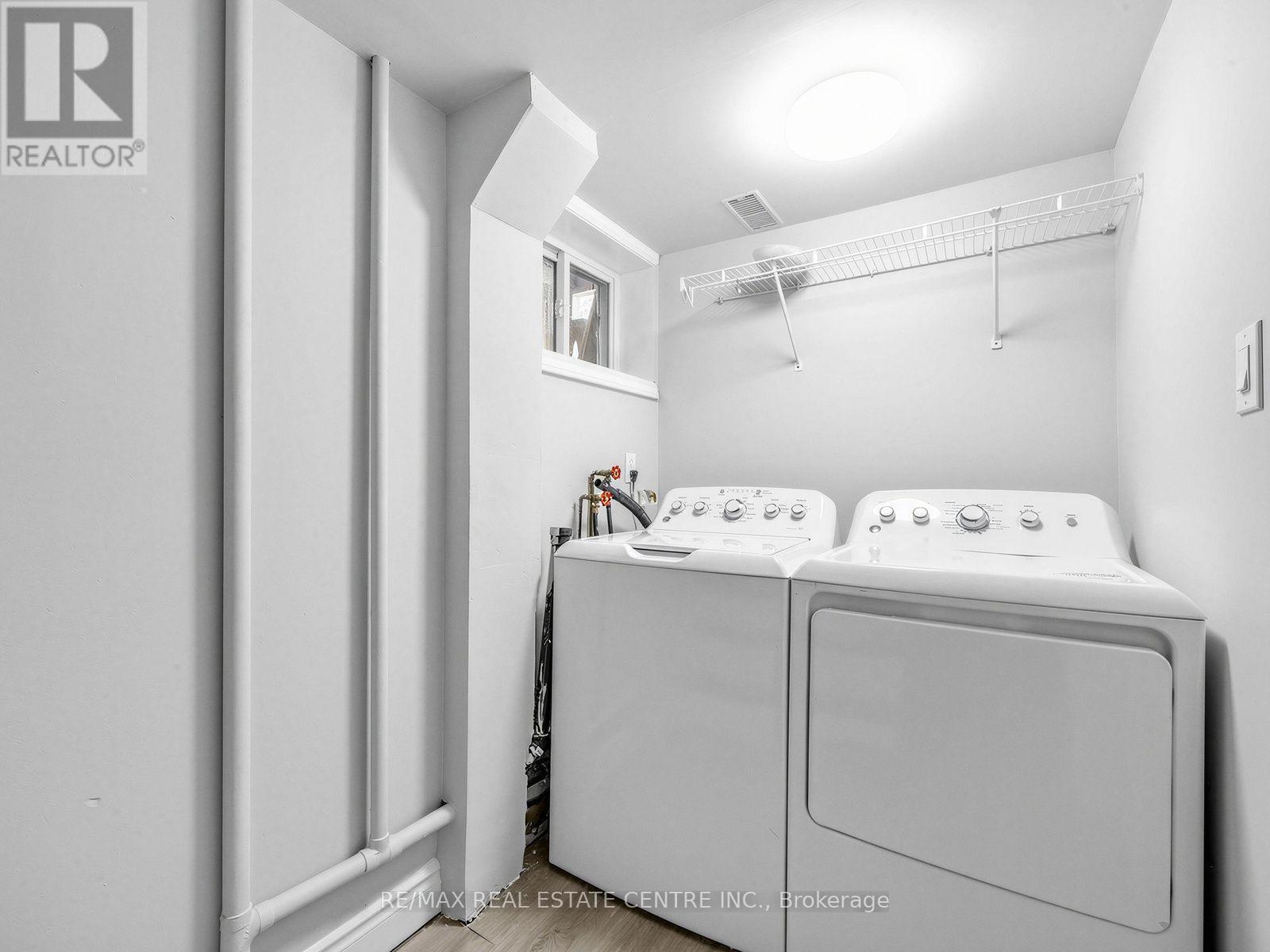 Lower - 14 Flora Drive, Toronto, Ontario  M1P 1A3 - Photo 7 - E14109782