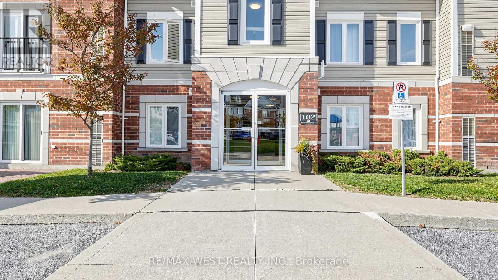 105 - 102 Aspen Springs Drive, Clarington, Ontario  L1C 5N6 - Photo 2 - E14109814