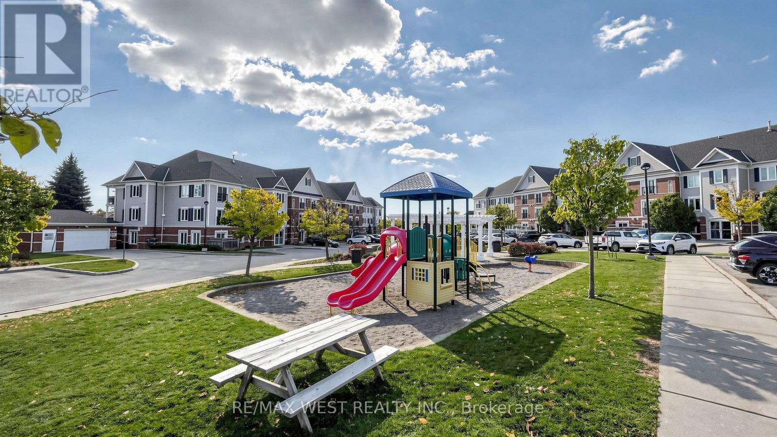 105 - 102 Aspen Springs Drive, Clarington, Ontario  L1C 5N6 - Photo 44 - E14109814