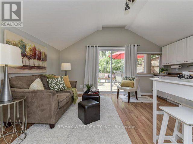602 Annland Street, Pickering, Ontario  L1W 1A7 - Photo 3 - E14109830