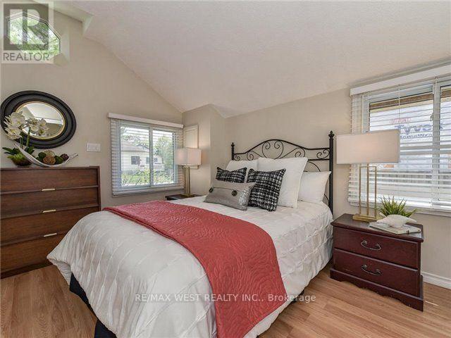 602 Annland Street, Pickering, Ontario  L1W 1A7 - Photo 7 - E14109830