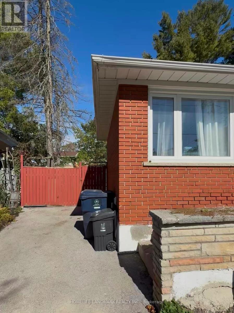 84 Melchior Drive, Toronto, Ontario  M1E 3W5 - Photo 3 - E14109834