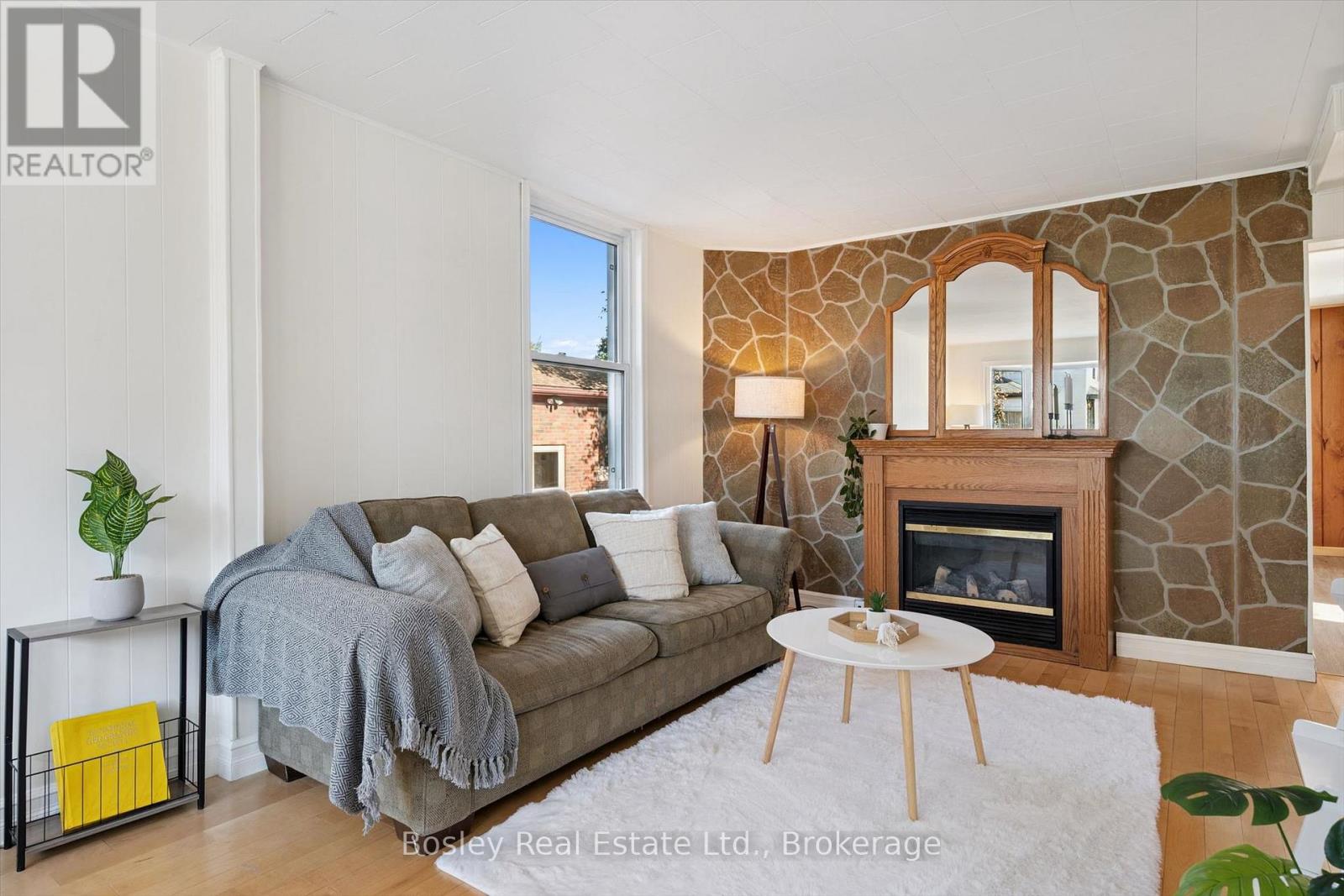 31 Jane St Street, Guelph (St. George's), Ontario  N1E 4T2 - Photo 7 - X14109794