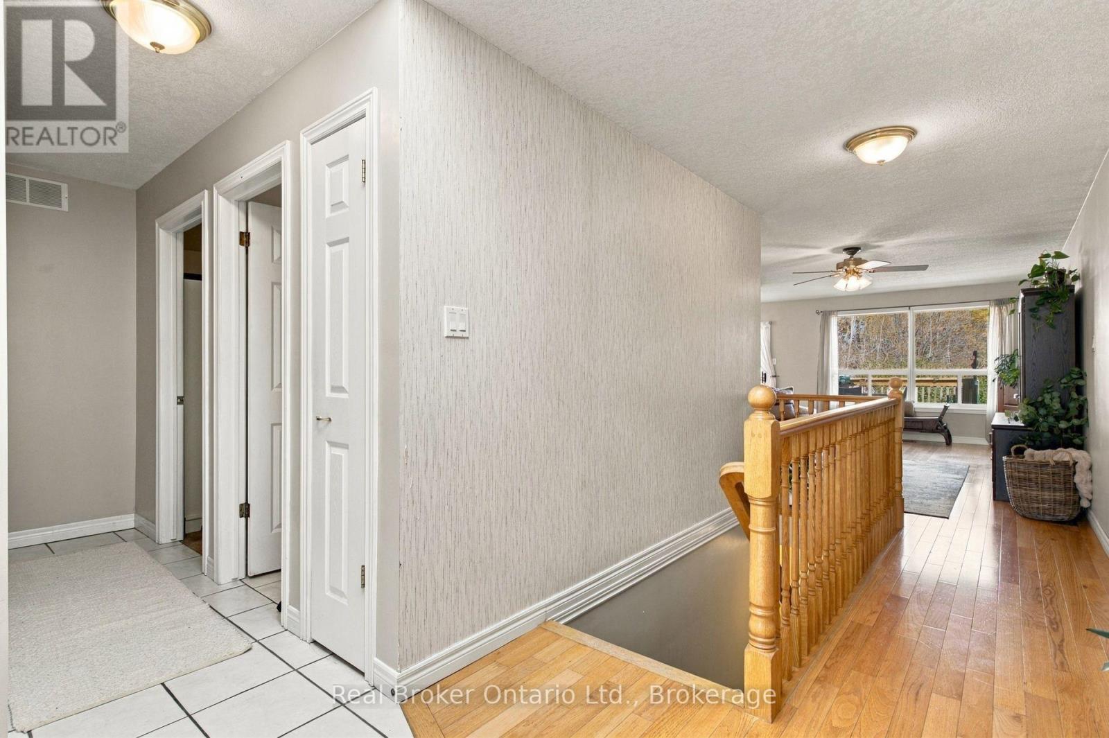 42 Fletcher Court, Guelph (Grange Road), Ontario  N1E 7G8 - Photo 10 - X14109832