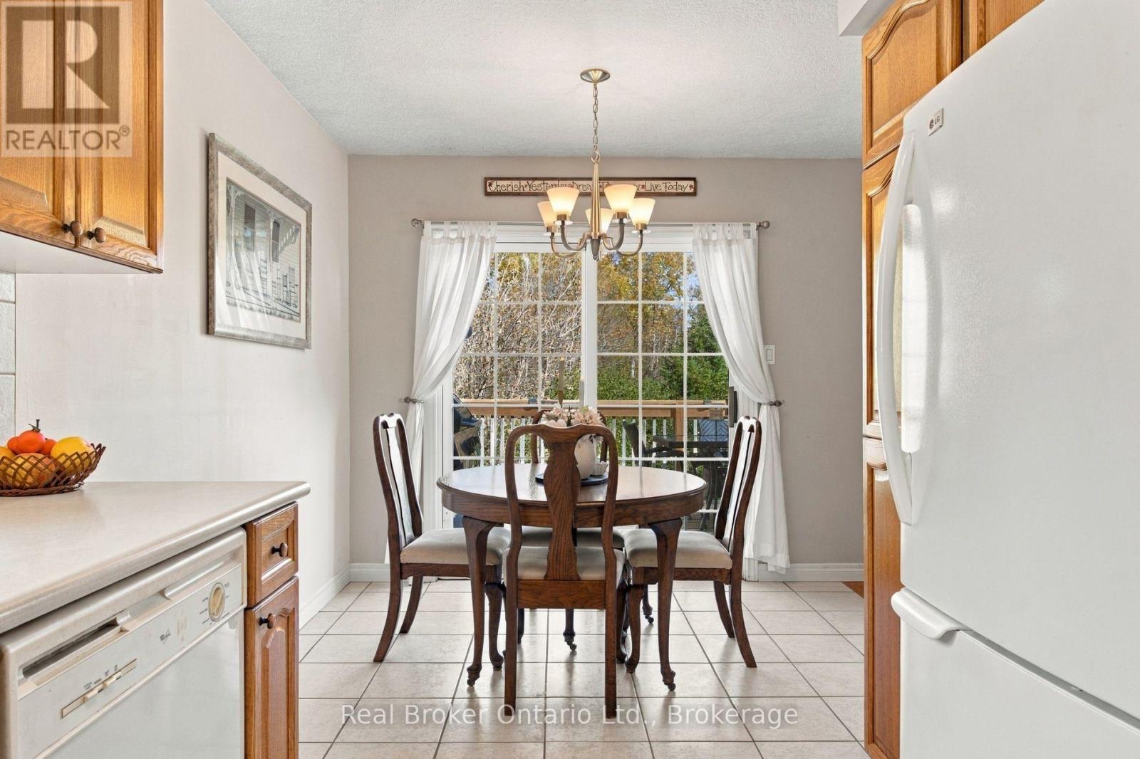 42 Fletcher Court, Guelph (Grange Road), Ontario  N1E 7G8 - Photo 18 - X14109832