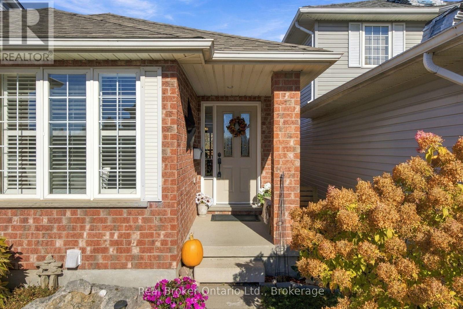 42 Fletcher Court, Guelph (Grange Road), Ontario  N1E 7G8 - Photo 6 - X14109832