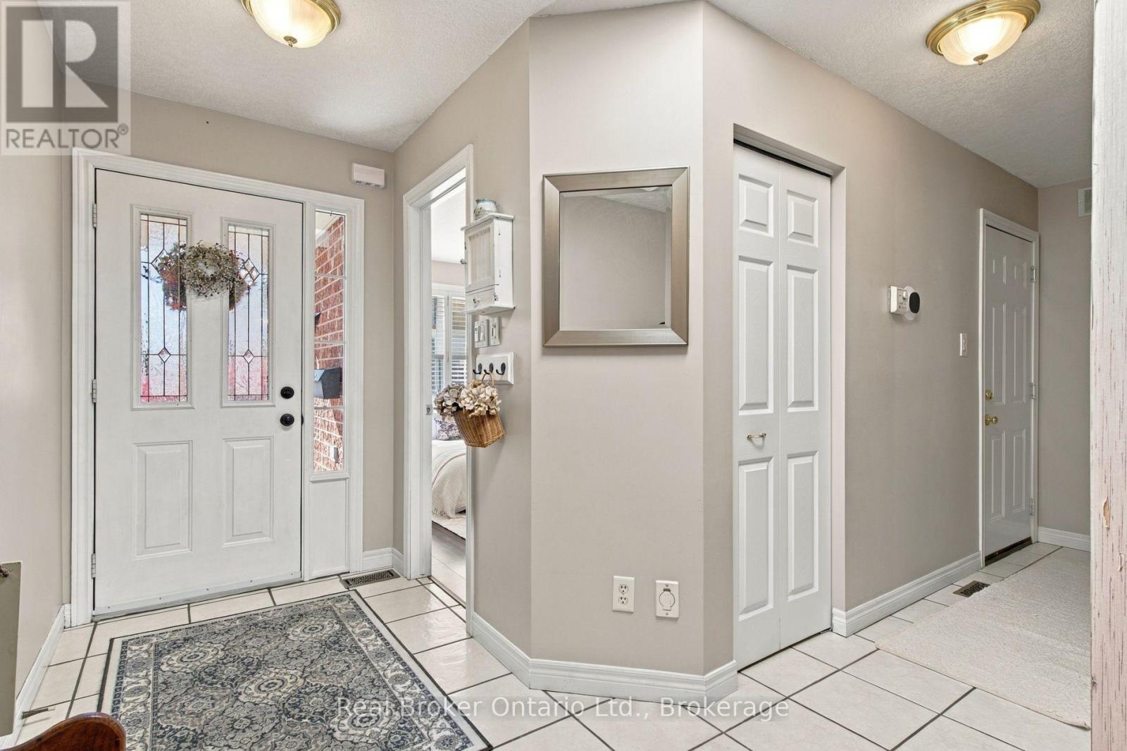 42 Fletcher Court, Guelph (Grange Road), Ontario  N1E 7G8 - Photo 7 - X14109832