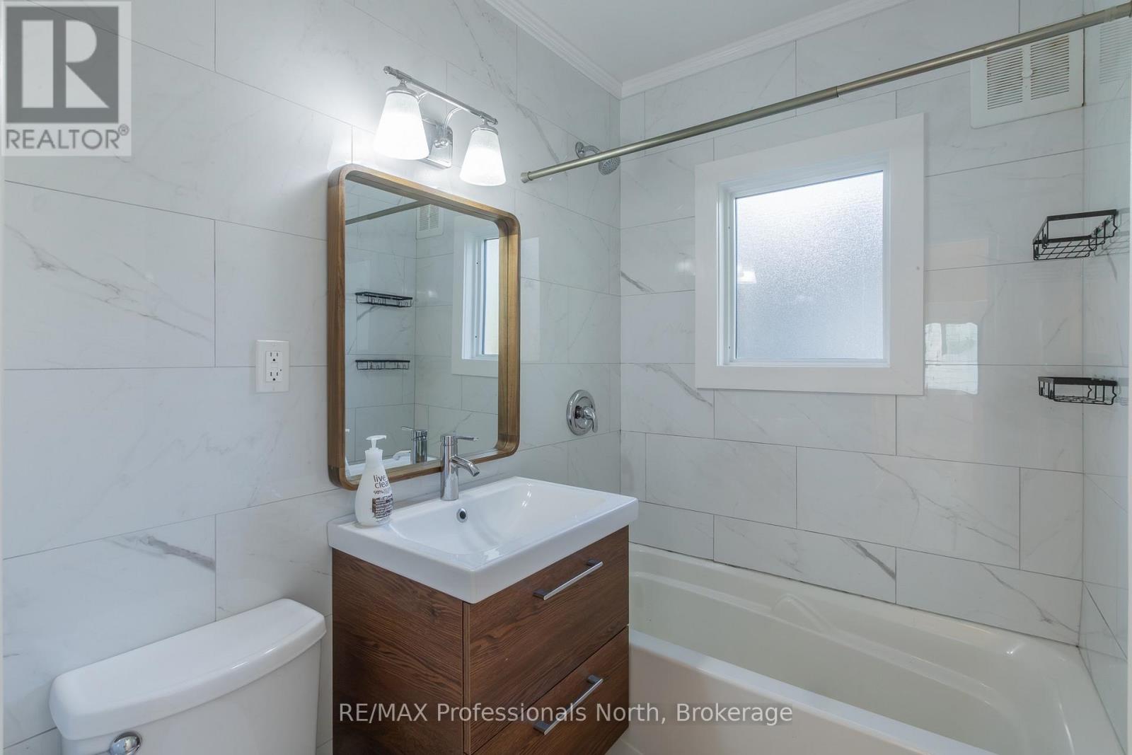 51 Gouldie Street, Huntsville (Chaffey), Ontario  P1H 1M4 - Photo 33 - X14109840