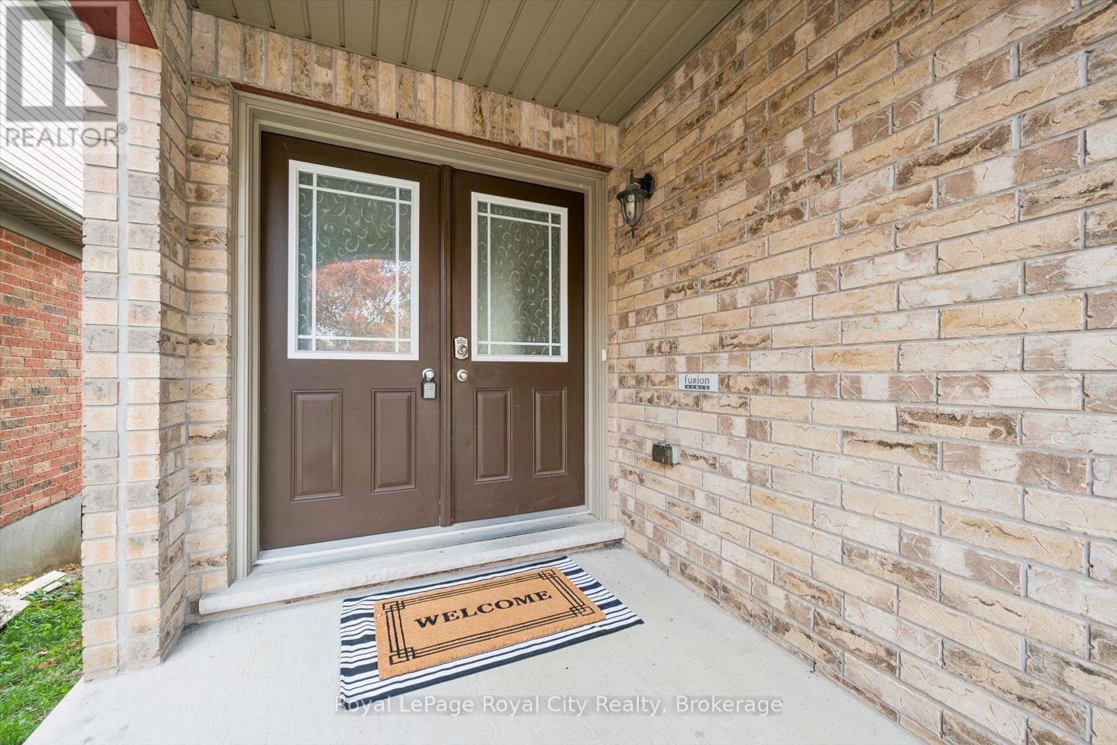 36 Oakes Crescent, Guelph, Ontario  N1E 0J6 - Photo 3 - X14109848