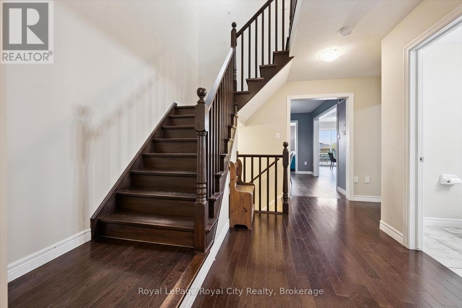 36 Oakes Crescent, Guelph, Ontario  N1E 0J6 - Photo 5 - X14109848