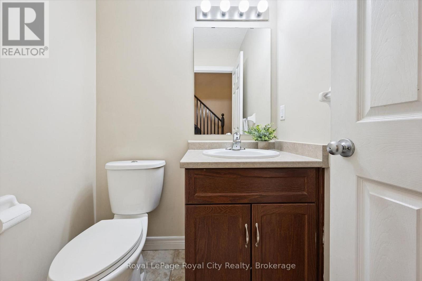 36 Oakes Crescent, Guelph, Ontario  N1E 0J6 - Photo 6 - X14109848