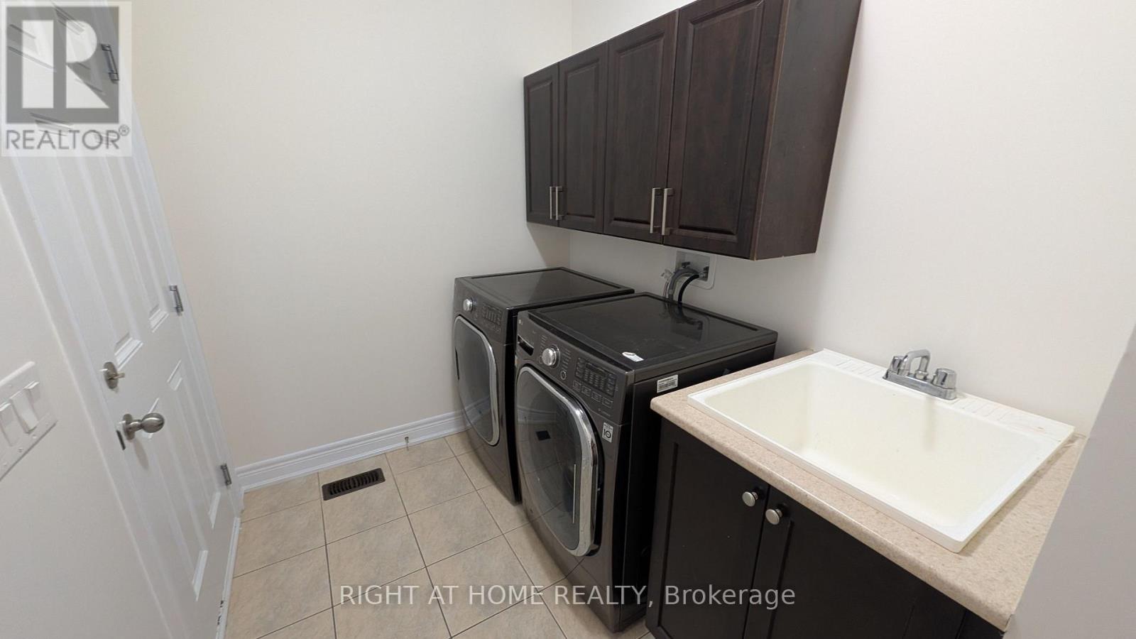 29 Mondial Crescent, East Gwillimbury (Queensville), Ontario  L9N 0S1 - Photo 12 - N14109800