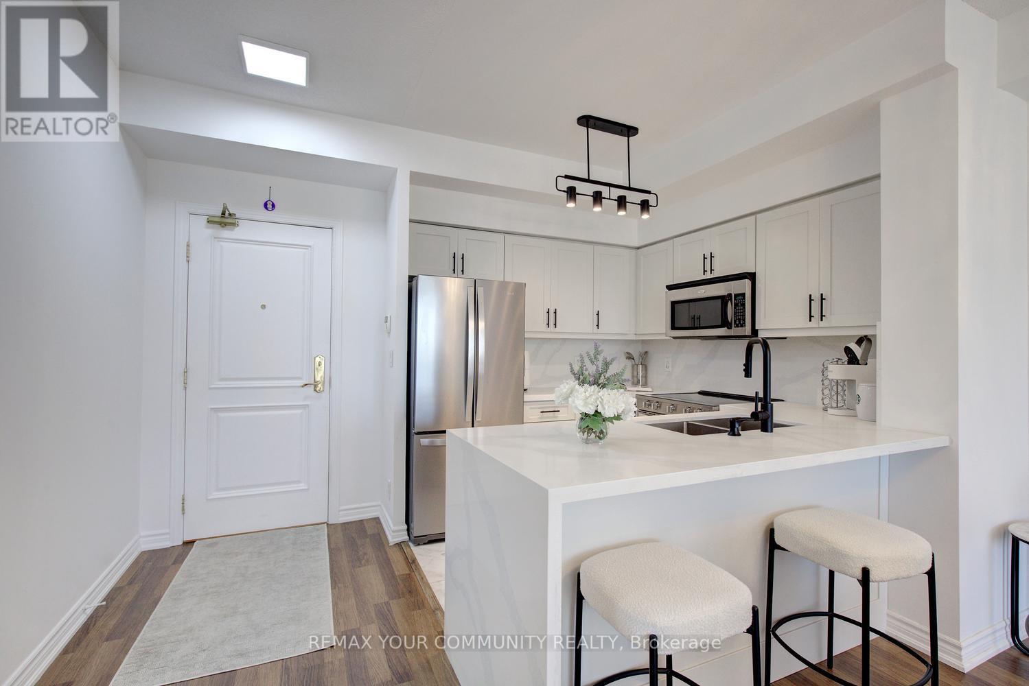 1502 - 9225 Jane Street, Vaughan (Maple), Ontario  L6A 0J7 - Photo 10 - N14109804