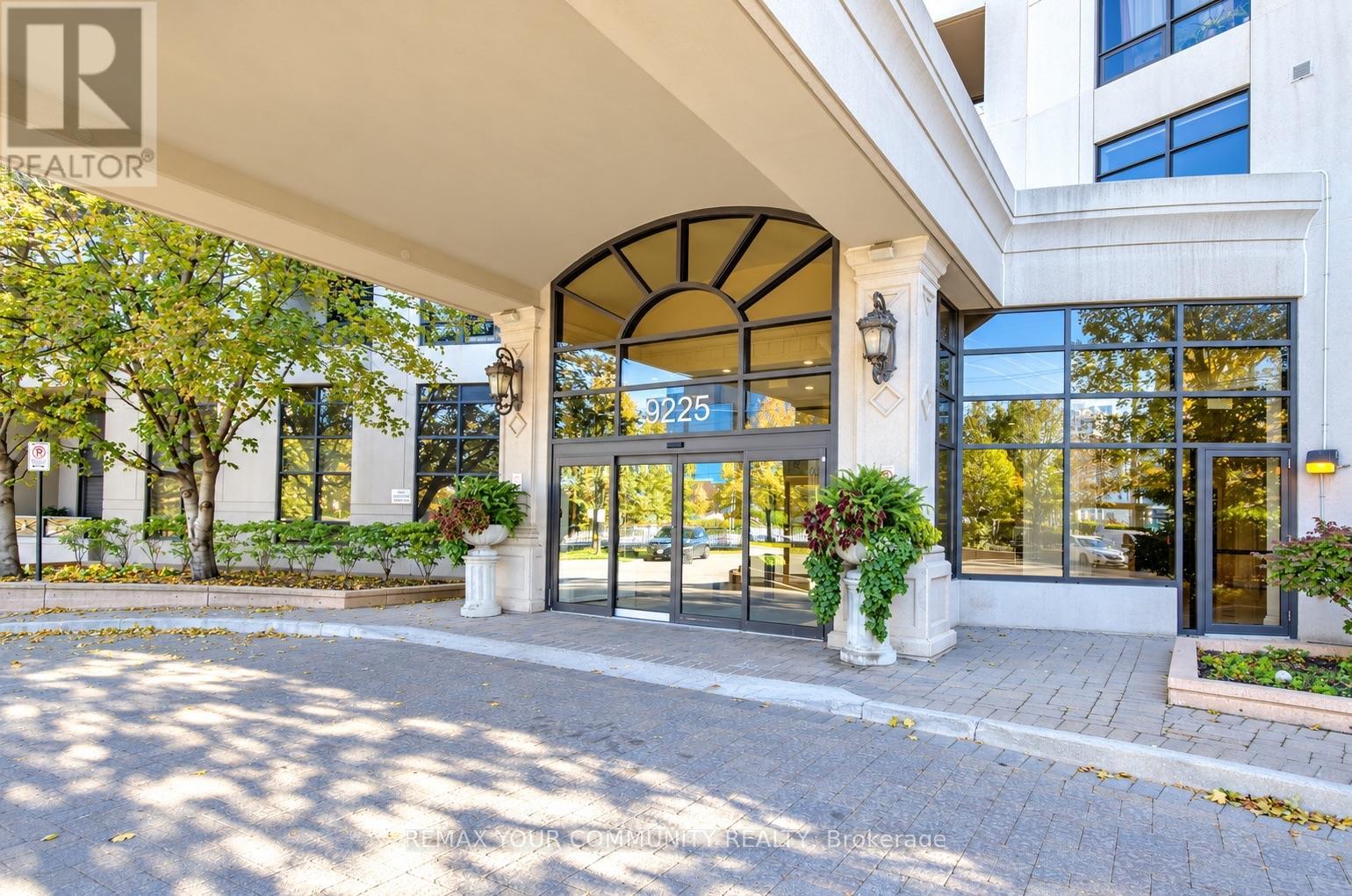 1502 - 9225 Jane Street, Vaughan (Maple), Ontario  L6A 0J7 - Photo 4 - N14109804