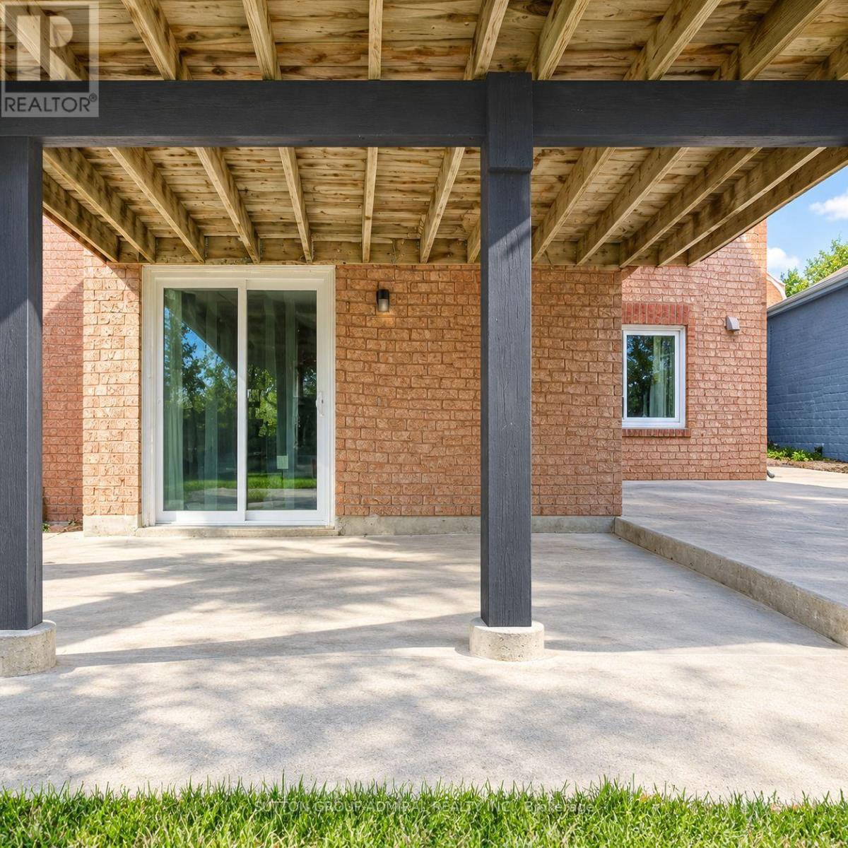 705 Happy Vale Drive, Innisfil (Alcona), Ontario  L9S 2E6 - Photo 4 - N14109818