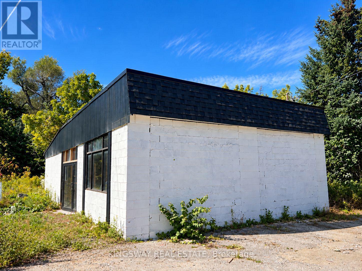 7804 Yonge Street, Innisfil (Stroud), Ontario  L9S 1L4 - Photo 3 - N14109838