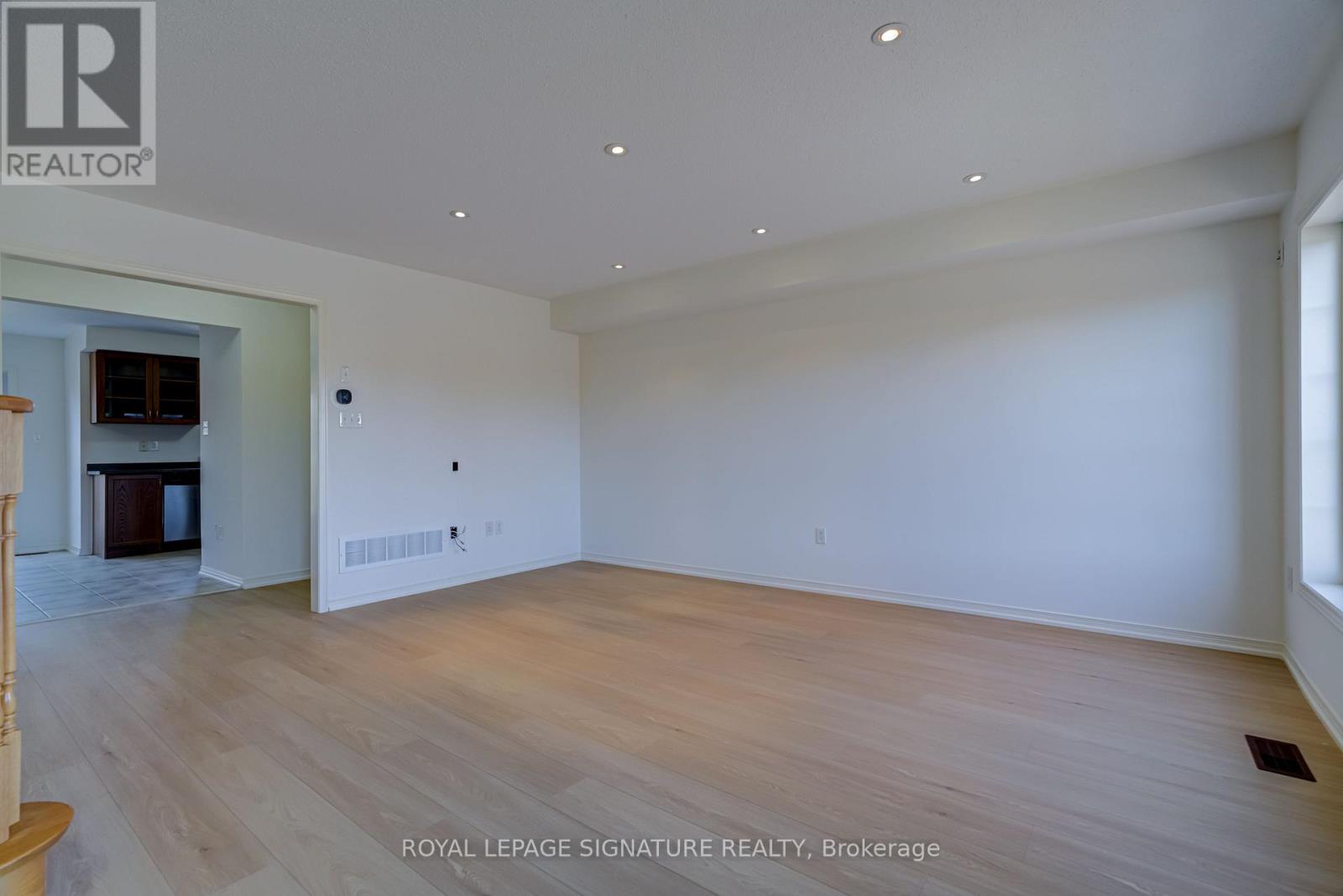 67 Prince Charles Way, Markham, Ontario  L6C 0B4 - Photo 17 - N14109860