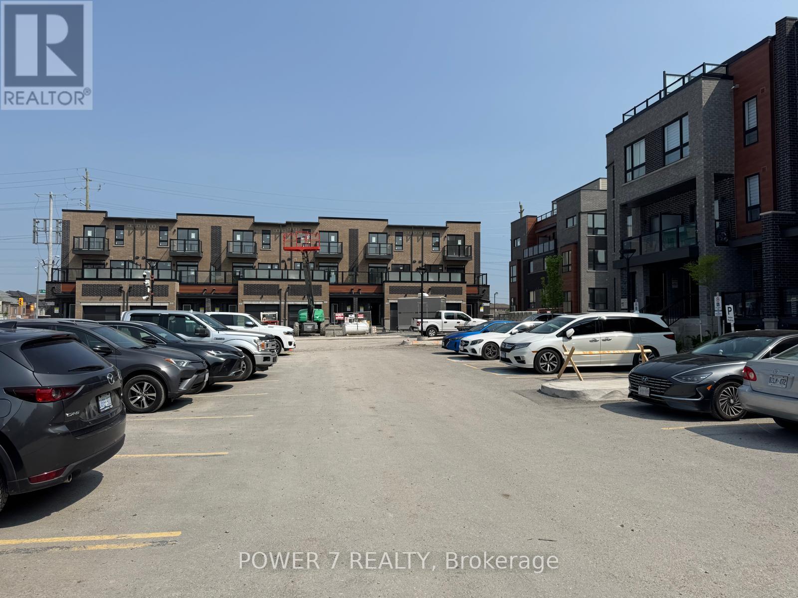 22 - 14 LYTHAM GREEN CIRCLE, newmarket (glenway estates), Ontario