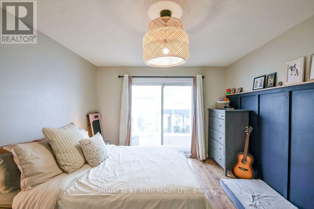 38 Charlbrook Avenue, Barrie (Cundles East), Ontario  L4M 2Y4 - Photo 15 - S14109786