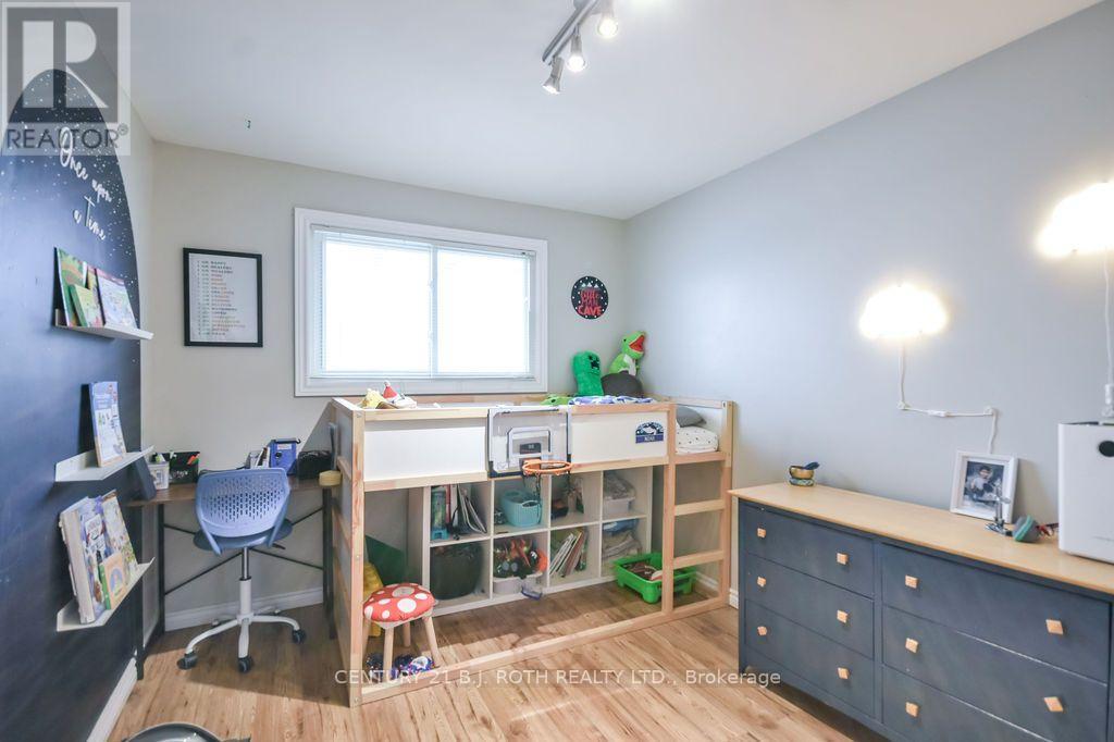 38 Charlbrook Avenue, Barrie (Cundles East), Ontario  L4M 2Y4 - Photo 16 - S14109786