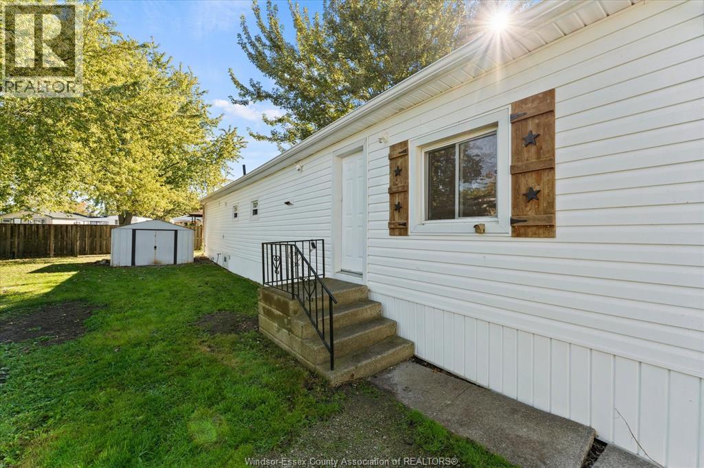 37 Maple Drive, Mcgregor, Ontario  N0R 1J0 - Photo 3 - 26026072
