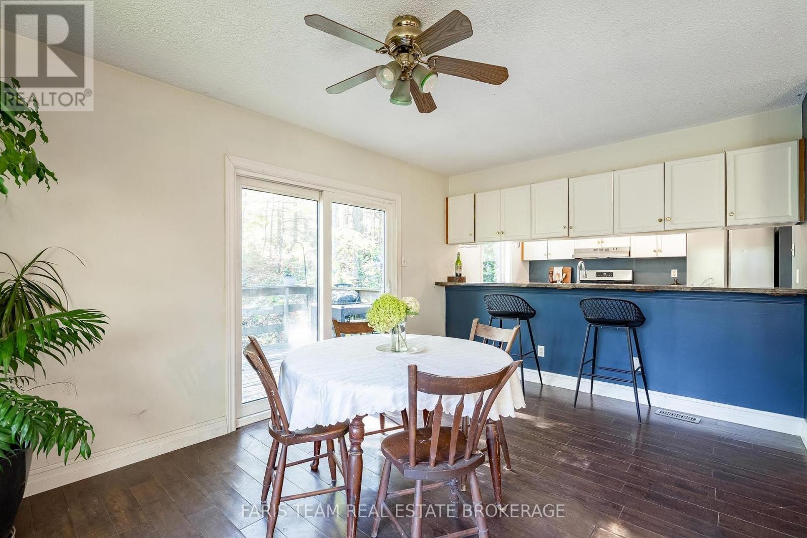 29 Oneida Avenue, Oro-Medonte, Ontario  L0K 1E0 - Photo 11 - S14103244