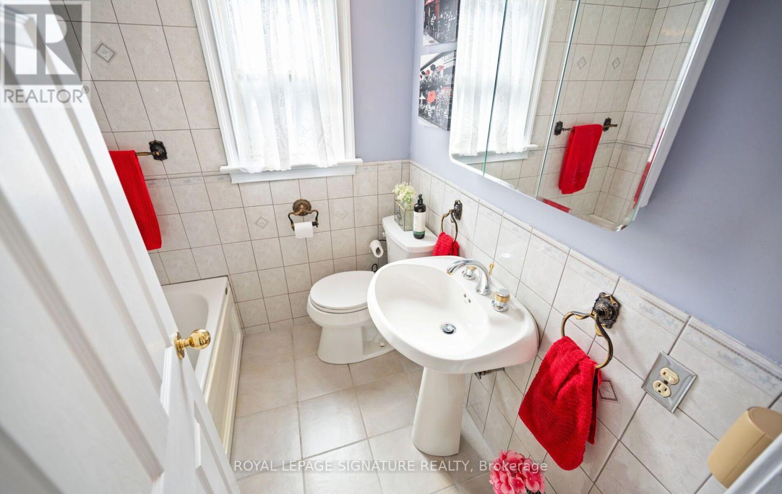 81 Nash Drive, Toronto, Ontario  M3M 2L6 - Photo 18 - W14027560
