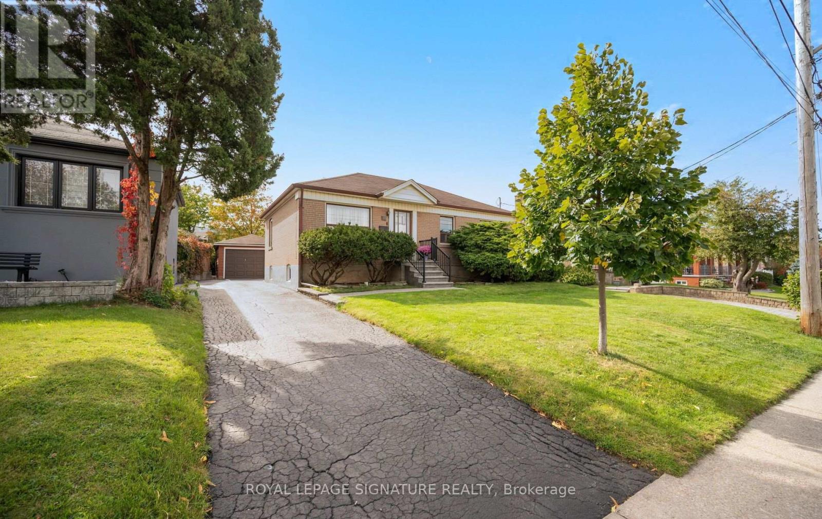 81 Nash Drive, Toronto, Ontario  M3M 2L6 - Photo 3 - W14027560