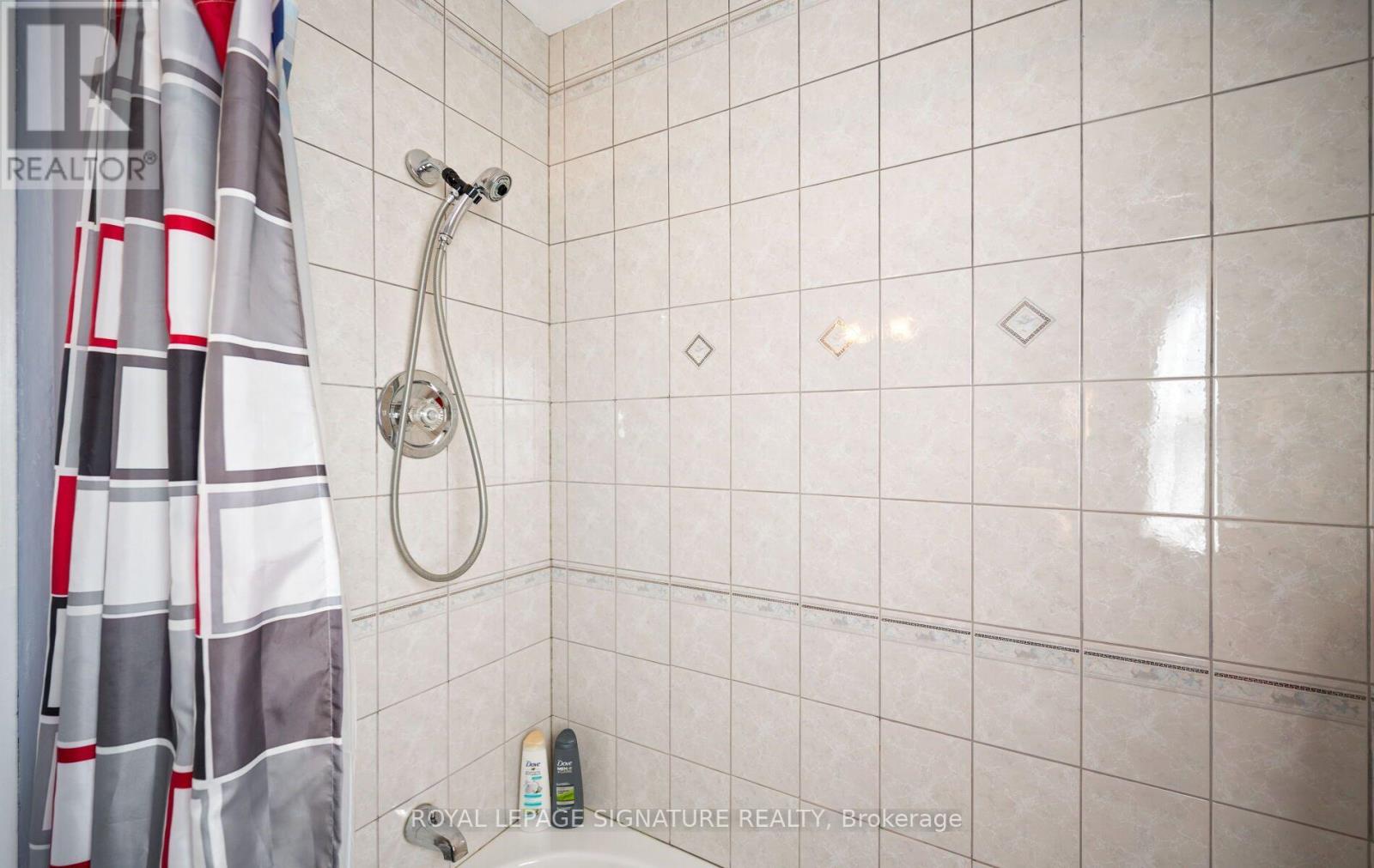 81 Nash Drive, Toronto, Ontario  M3M 2L6 - Photo 19 - W14027560
