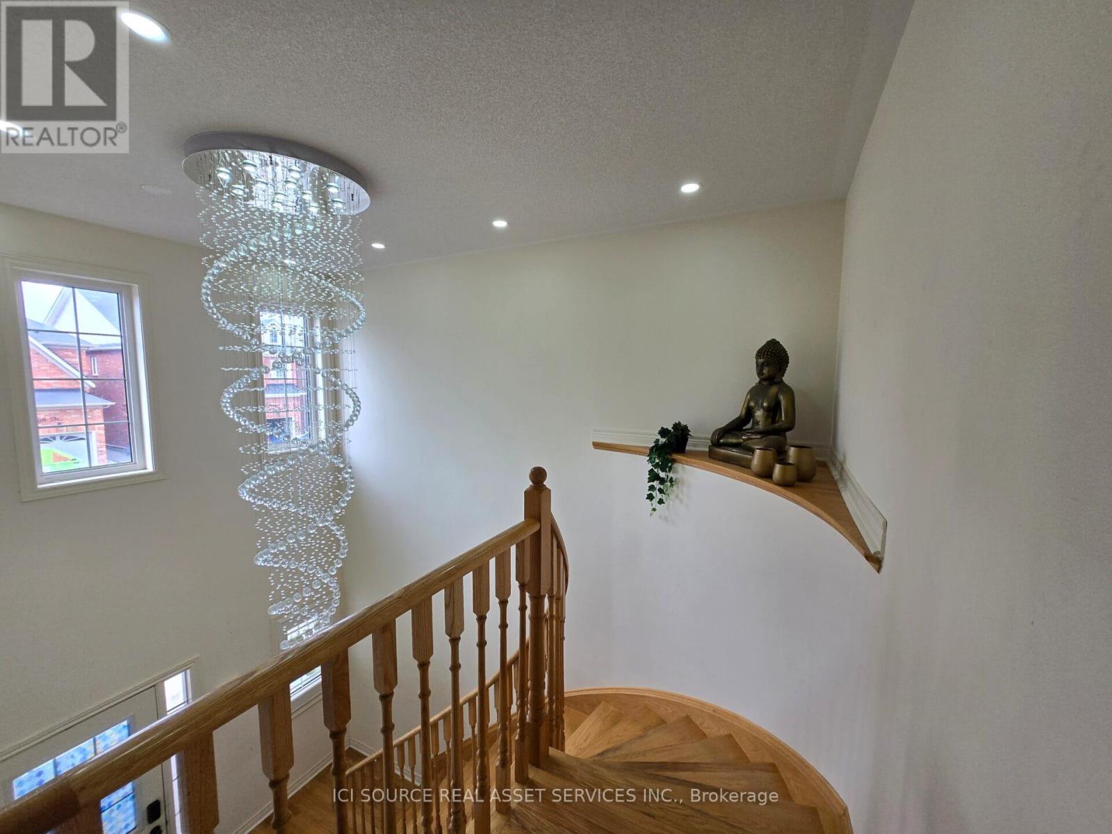 376 Bessborough Drive, Milton, Ontario  L9T 8P6 - Photo 2 - W14109884