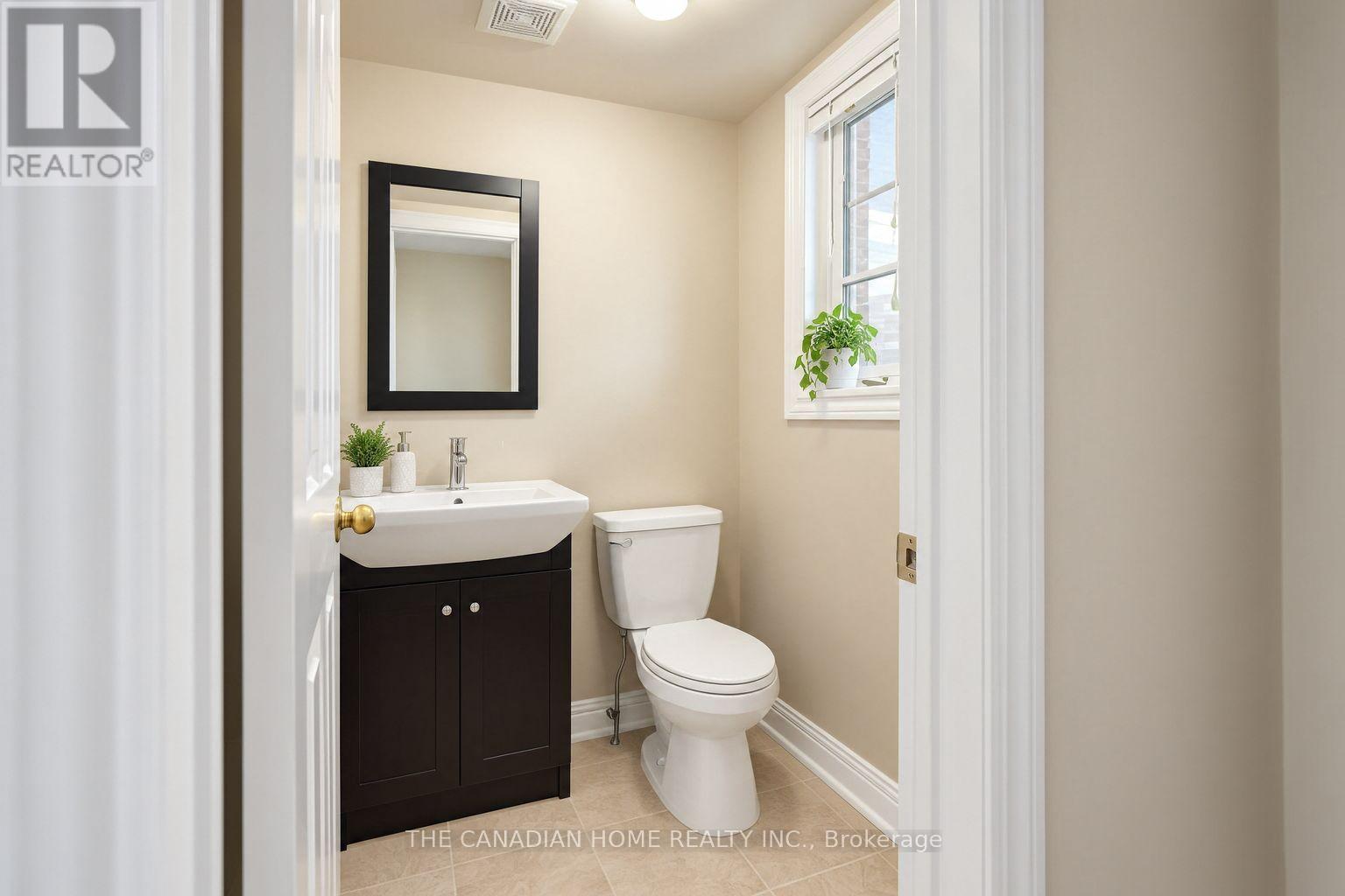 10 Dunvegan Crescent, Brampton (Fletcher's Meadow), Ontario  L7A 2Y3 - Photo 13 - W14109914