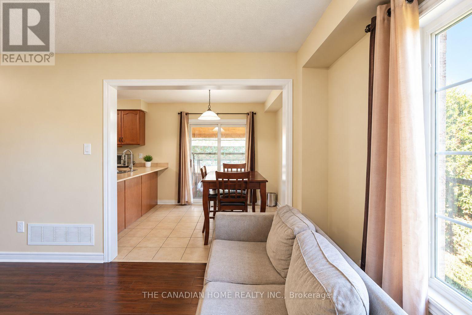 10 Dunvegan Crescent, Brampton (Fletcher's Meadow), Ontario  L7A 2Y3 - Photo 19 - W14109914