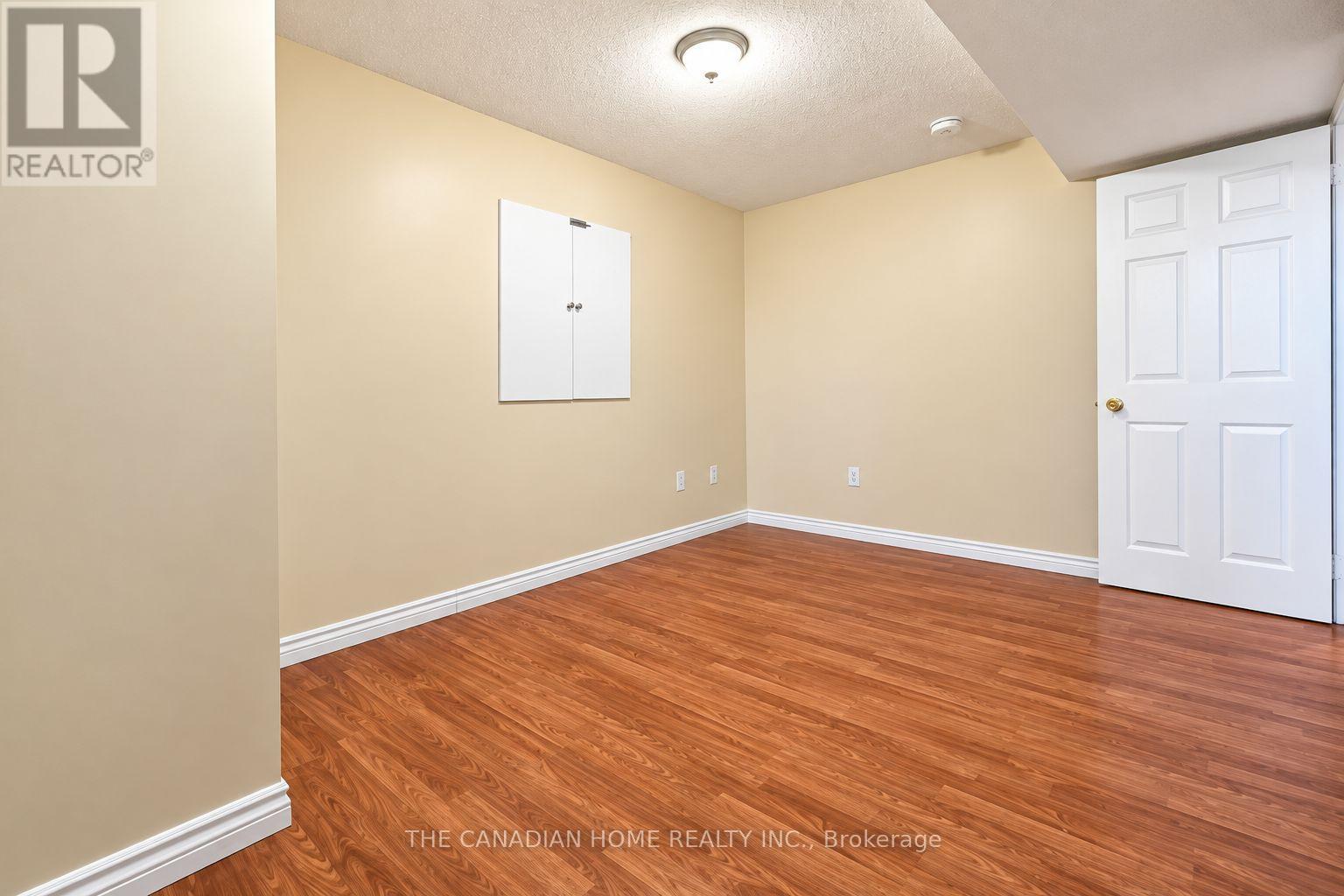 10 Dunvegan Crescent, Brampton (Fletcher's Meadow), Ontario  L7A 2Y3 - Photo 38 - W14109914